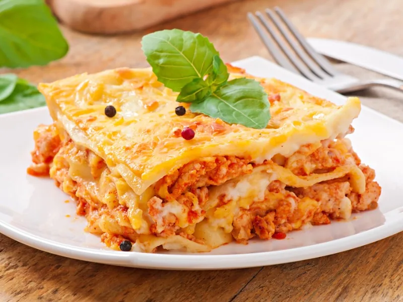 CANELONES O LASAÑA DE CARNE