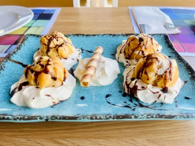 Profiteroles