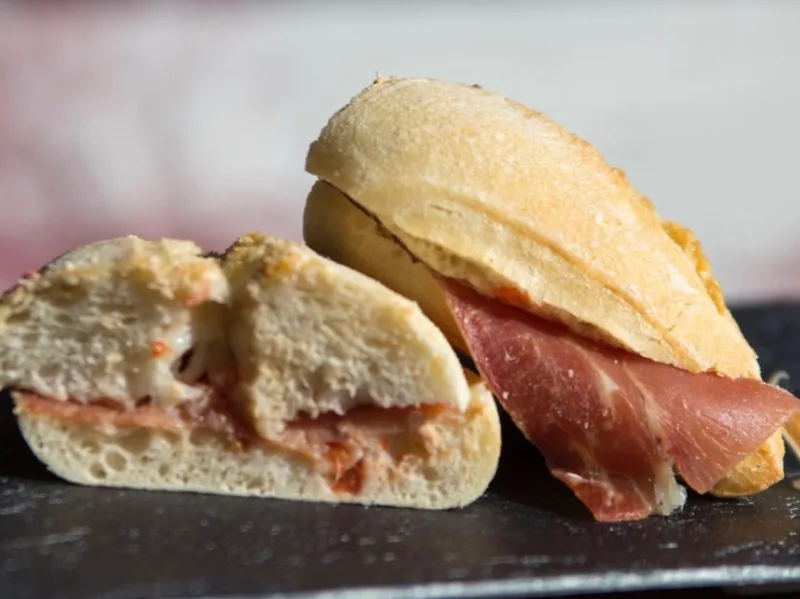 Jamón con roquefort