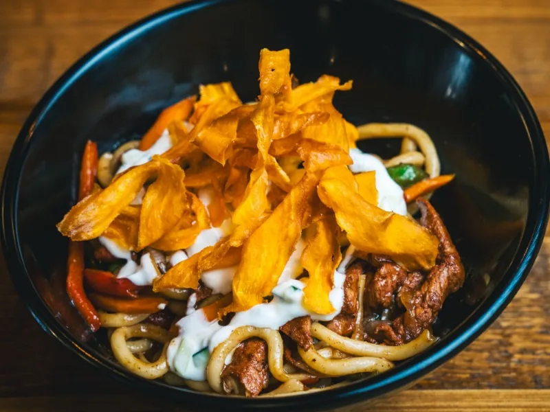 Udon wok with chicken Tika masala