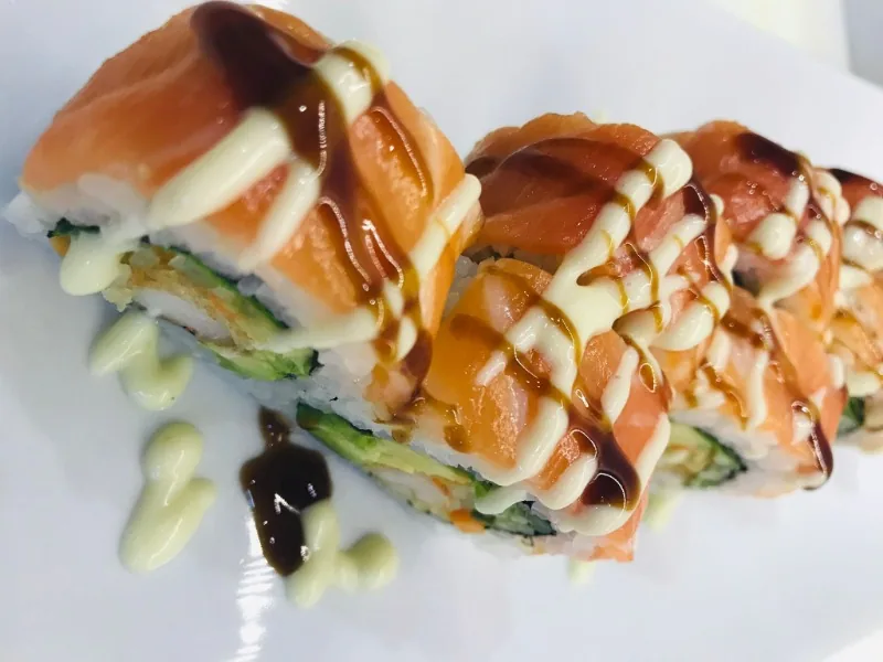 SALMÓN REY ROLL