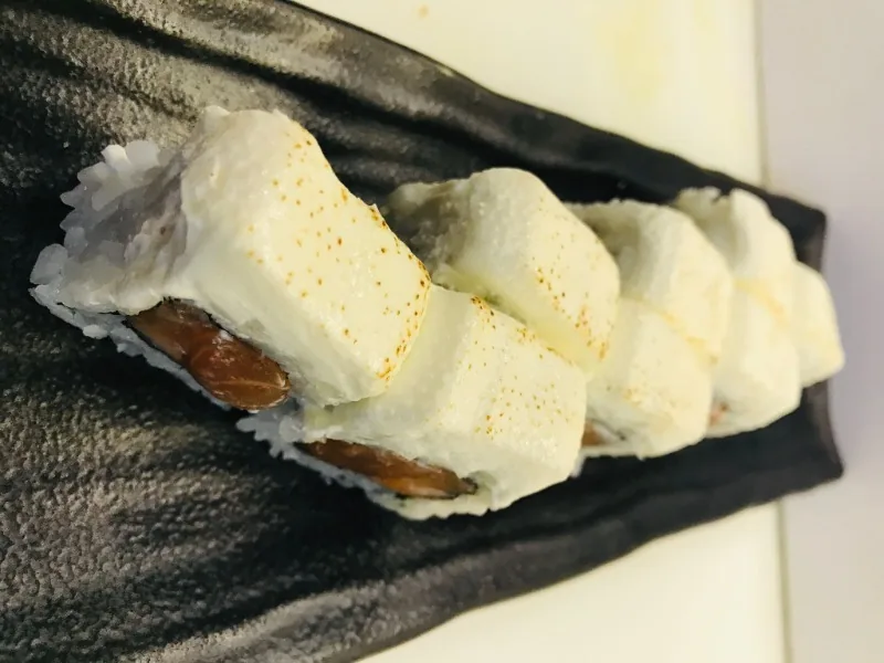 SALMÓN NIEVE ROLL