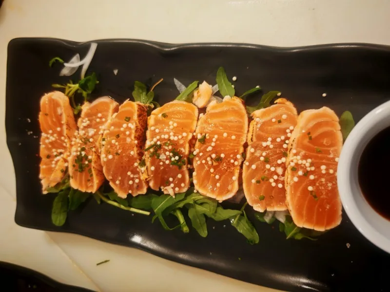 Tataki salmón