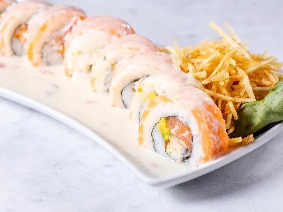 Acevichado Salmon Maki