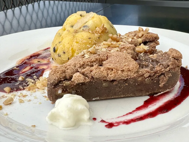 Brownie con helado