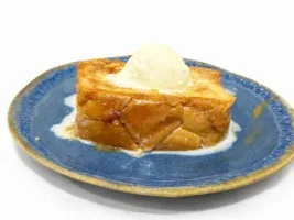 Torrija de pan brioche con lotus
