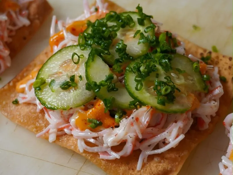 Tostadas Wonton Kani