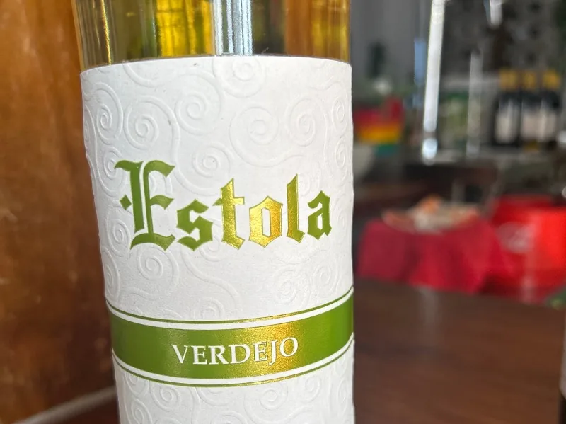 Estola